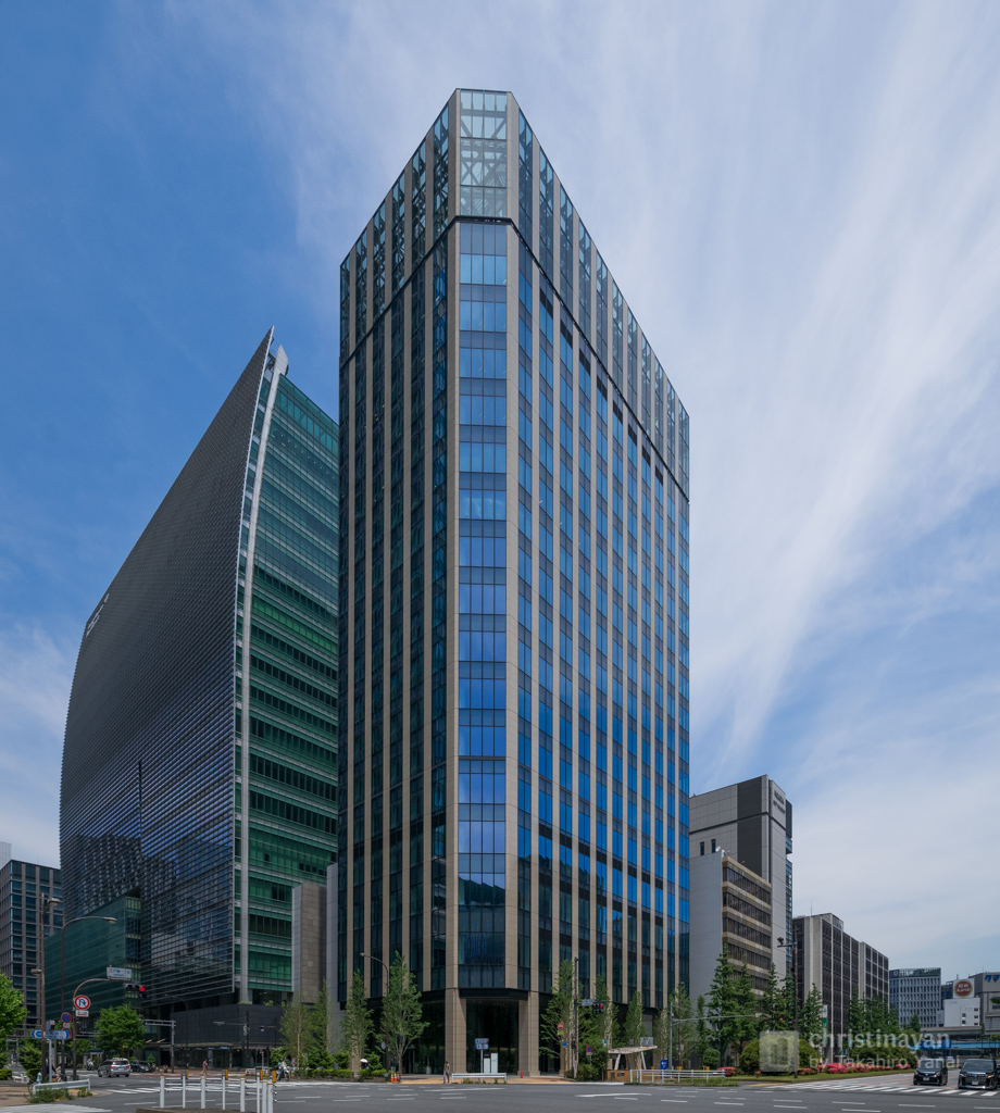 The facade of Nittetsu-Nihonbashi Building (日鉄日本橋ビル)