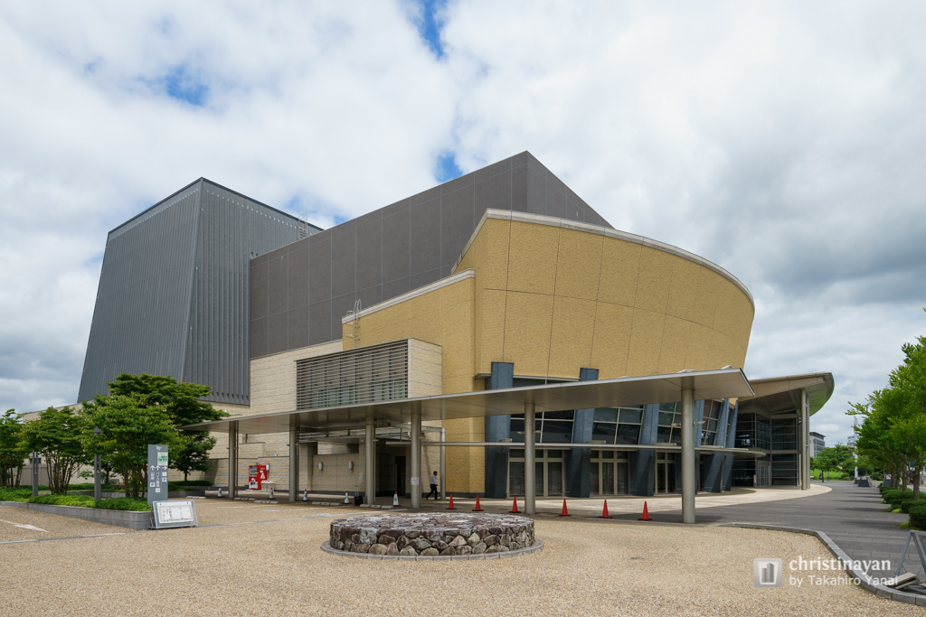 Exterior view of Satonone Hall (三田市総合文化センター 郷の音ホール)
