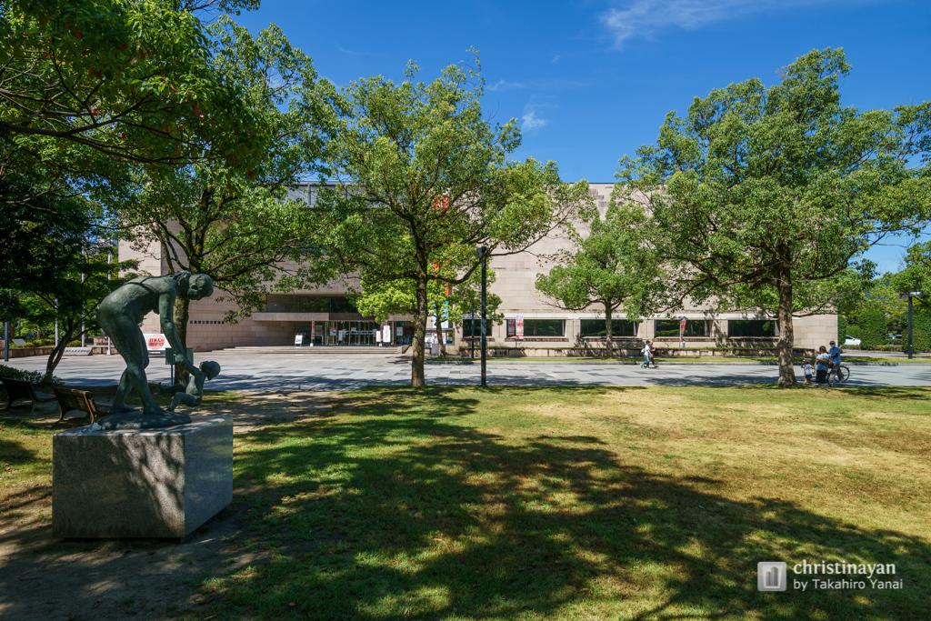 The facade of Hiroshima Prefectural Museum of History (ふくやま草戸千軒ミュージアム).