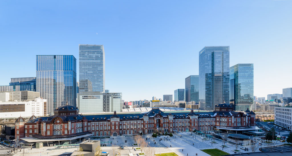 Full view of Tokyo Station (東京駅)