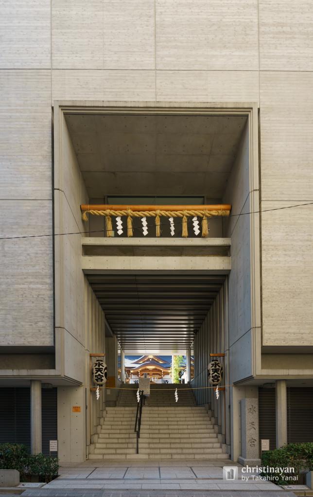 Exterior view of Suitengu Shrine, remaking (水天宮御造替)
