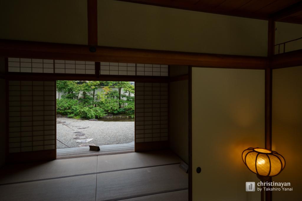 Indoor view of Youkoukan Garden (養浩館庭園)