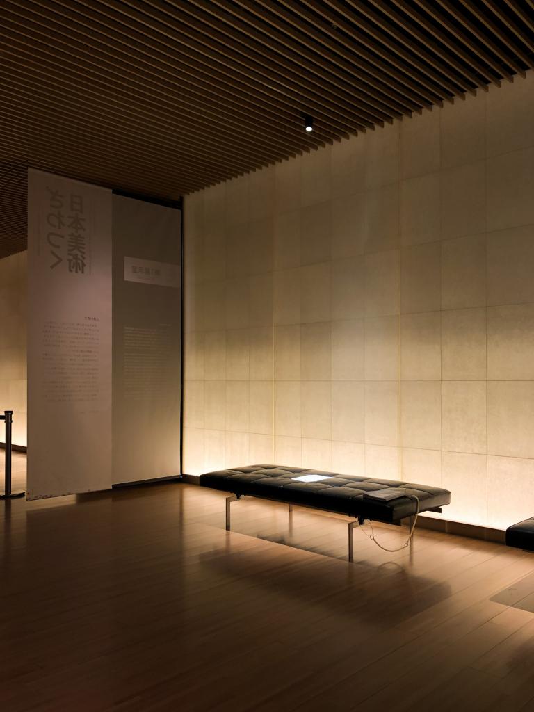 Indoor view of Suntory Museum of Art (サントリー美術館
