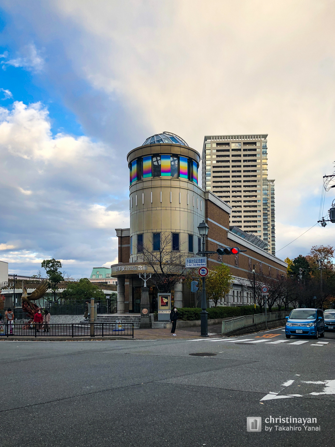 Full view of Osamu Tezuka Manga Museum (手塚治虫記念館)
