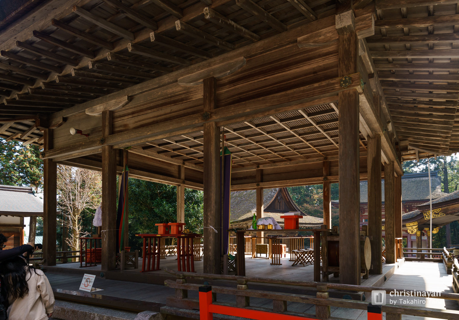 Exterior view of Hiyoshitaisha Shrine, Higashi-Hongu Haiden (日吉大社　東本宮拝殿)