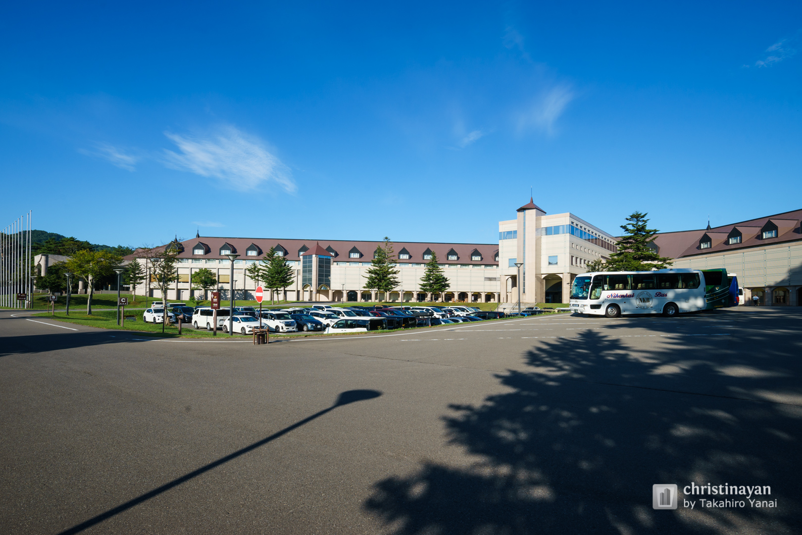 Exterior view of Urabandai Lake Resort (裏磐梯レイクリゾート)