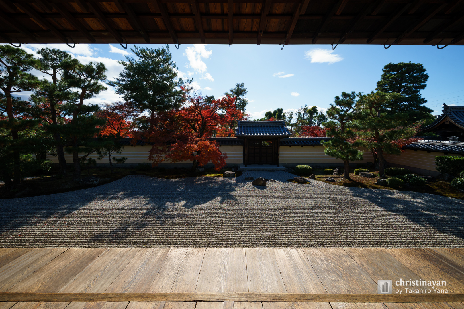Exterior view of Tohjiin Temple (等持院)