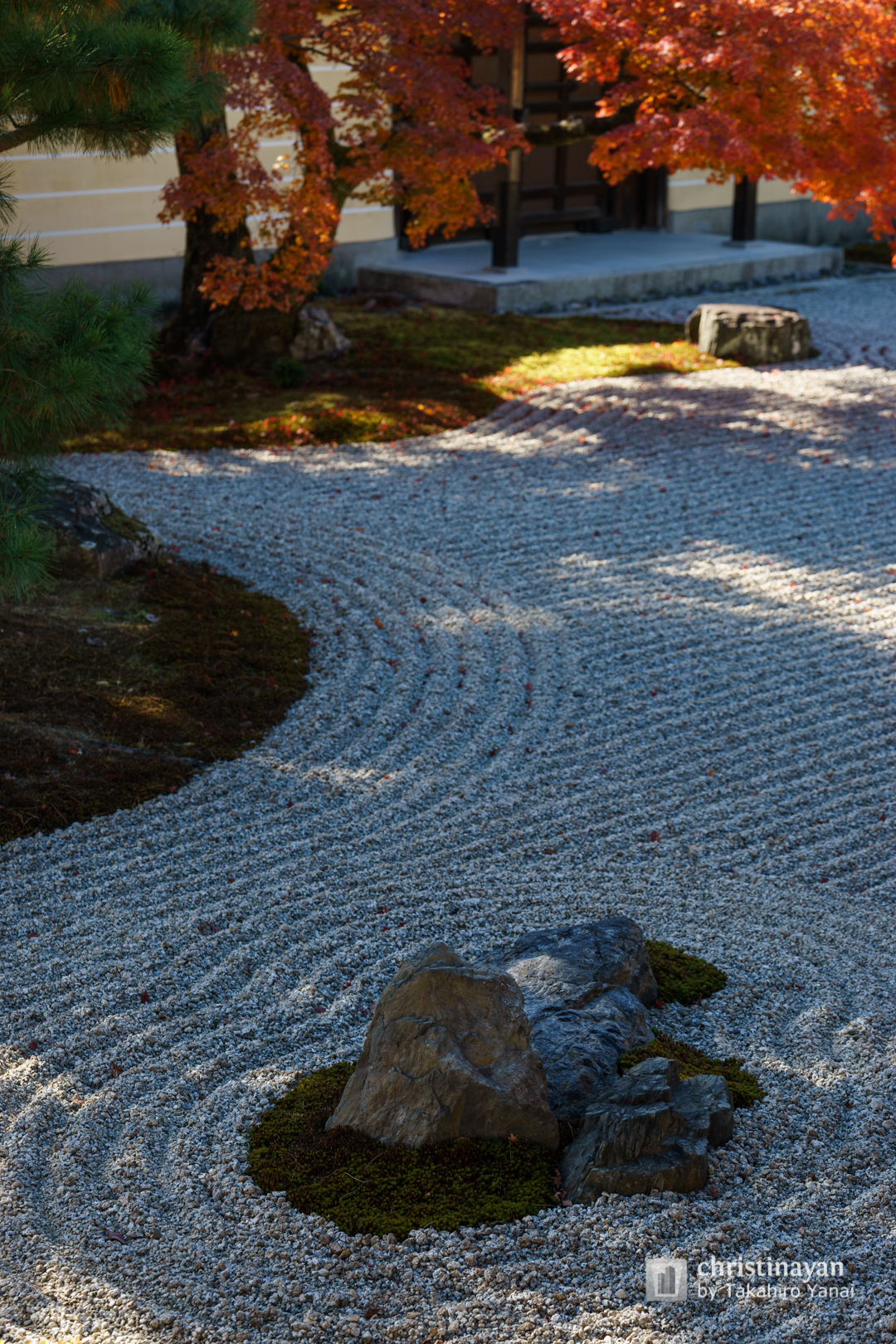 Exterior view of Tohjiin Temple (等持院)