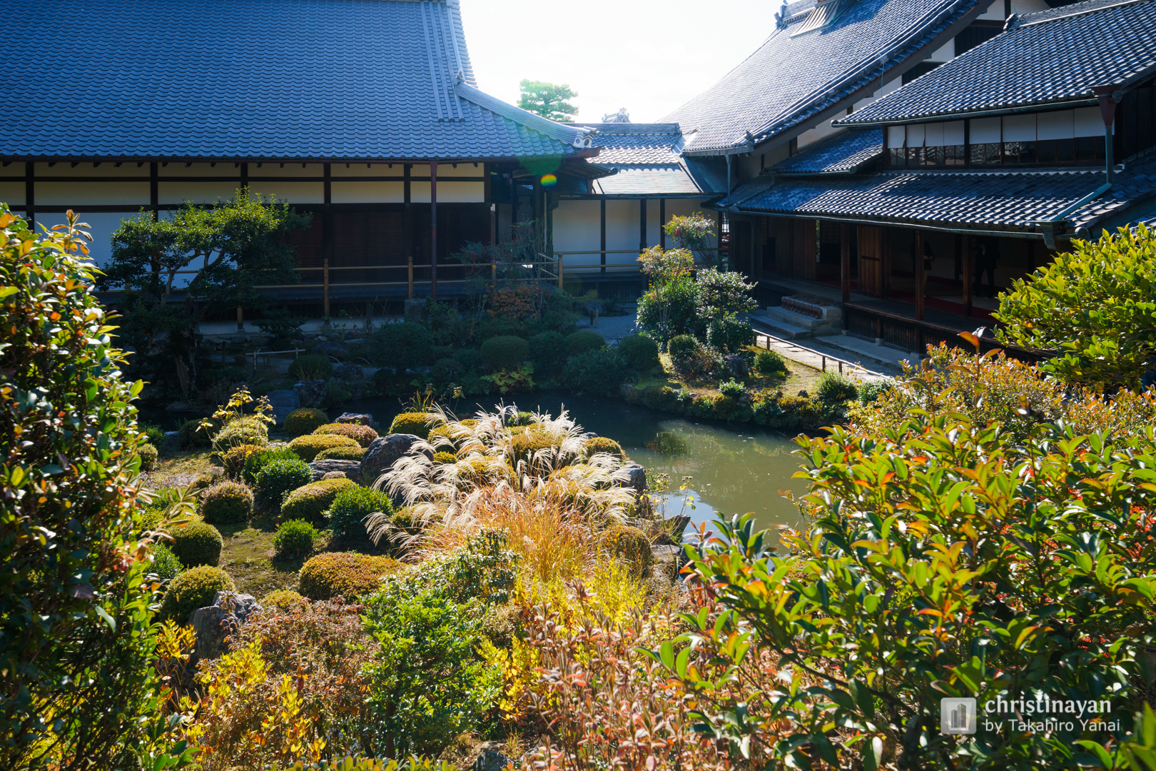 Exterior view of Tohjiin Temple (等持院)