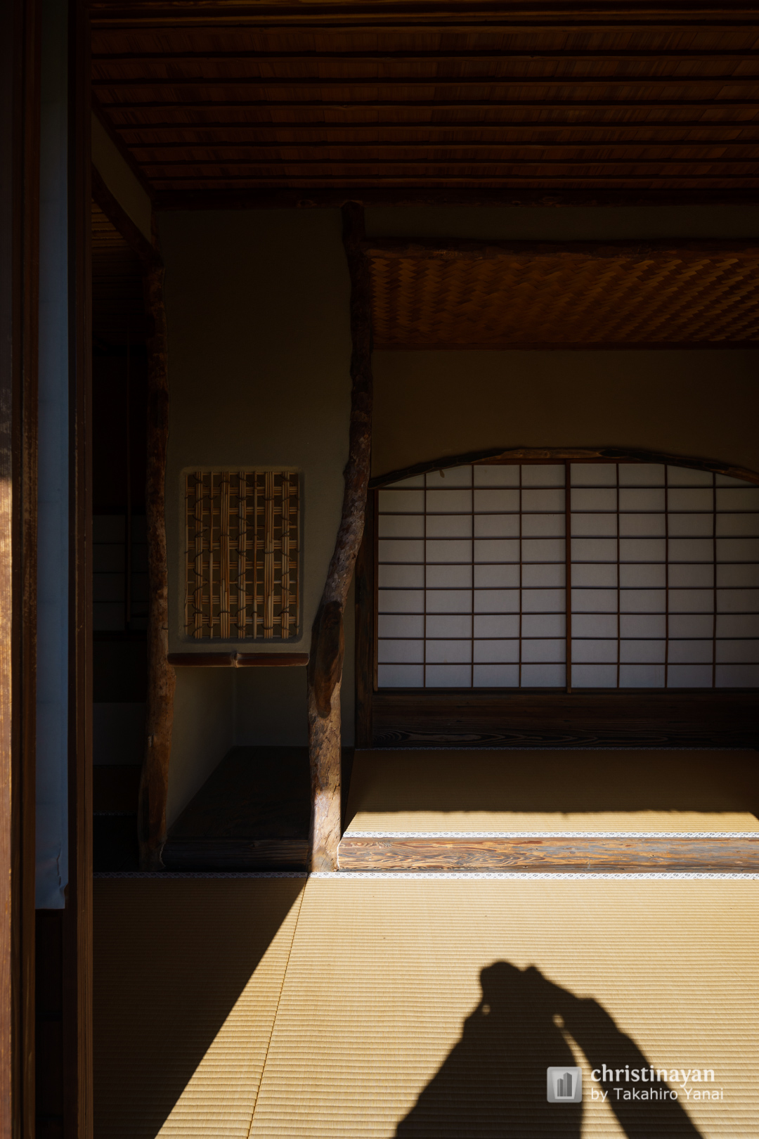 Indoor view of Tohjiin Temple, Seirentei (等持院　清漣亭)
