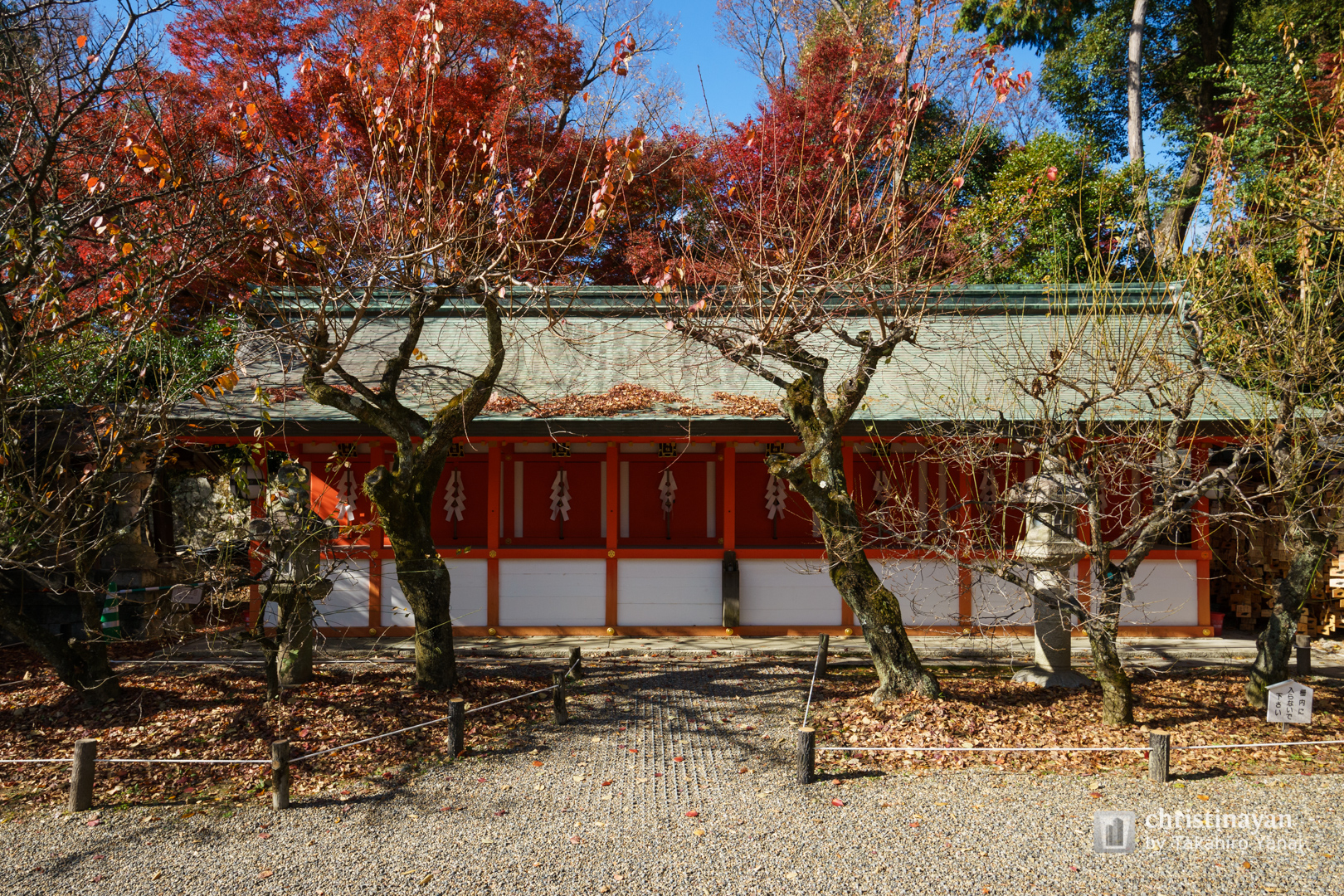 Exterior view of Kitano-Tenmangu Shrine (北野天満宮)
