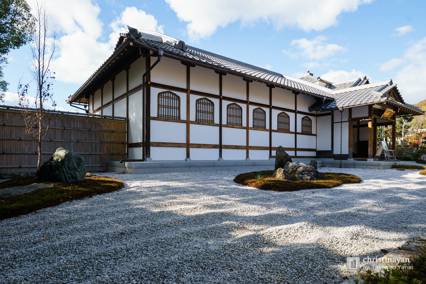 Exterior view of Ninnaji Temple (仁和寺)