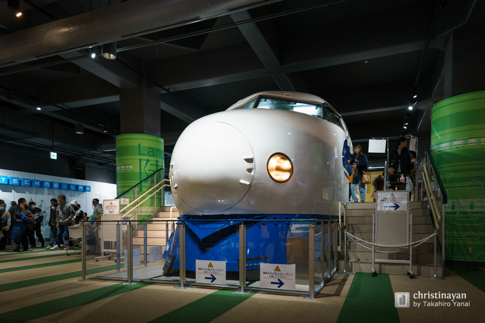 Indoor view of Kobe Maritime Museum (神戸海洋博物館)