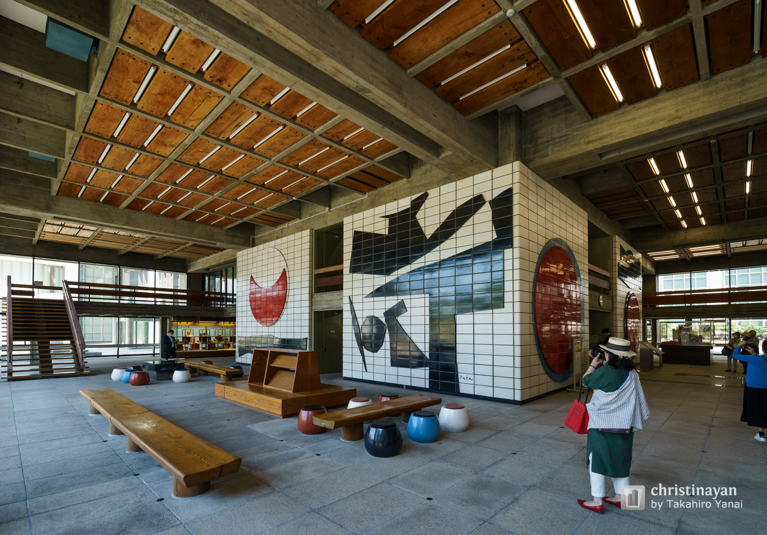 Indoor view of Kagawa Prefectural Government Office, East Building (香川県庁舎　東館)