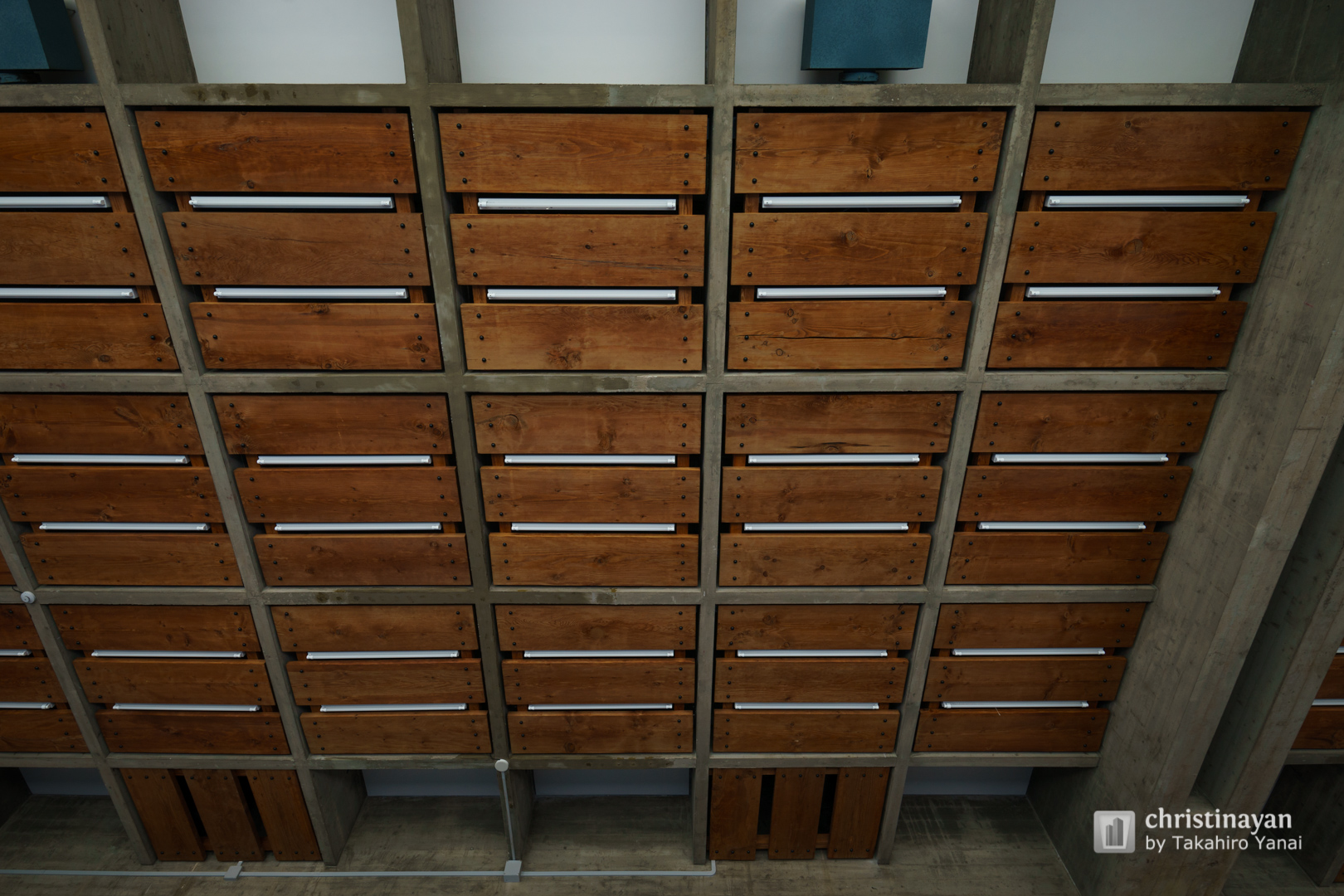 Indoor view of Kagawa Prefectural Government Office, East Building (香川県庁舎　東館)