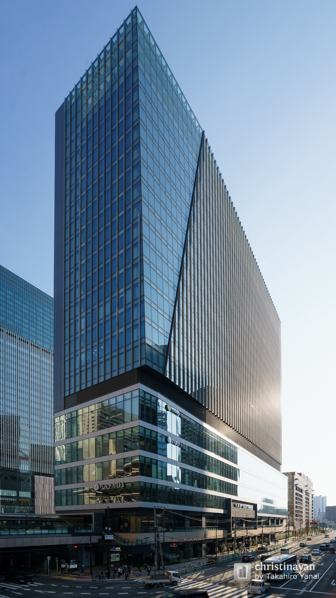 Exterior view of Inogate Osaka (イノゲート大阪)