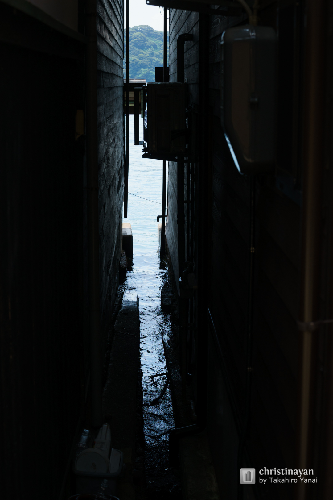 Exterior view of Ine no Funaya (伊根の舟屋)