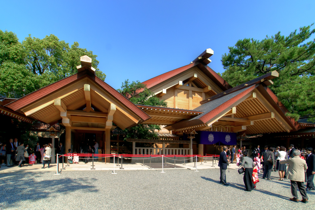 Atsuta Jingu Shrine (熱田神宮)
