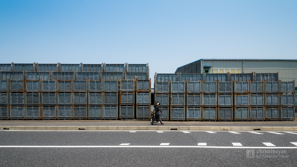 Container terminal in Yokosuka (コンテナスピリッツ)
