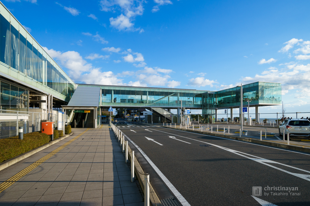 Exterior view of Hitachi Station (日立駅)