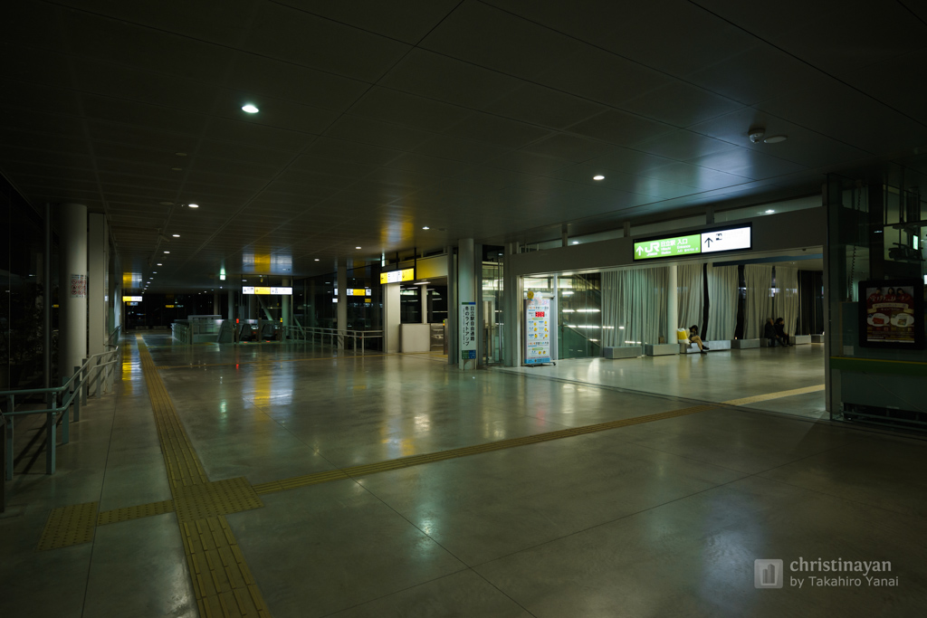 Indoor view of Hitachi Station (日立駅)