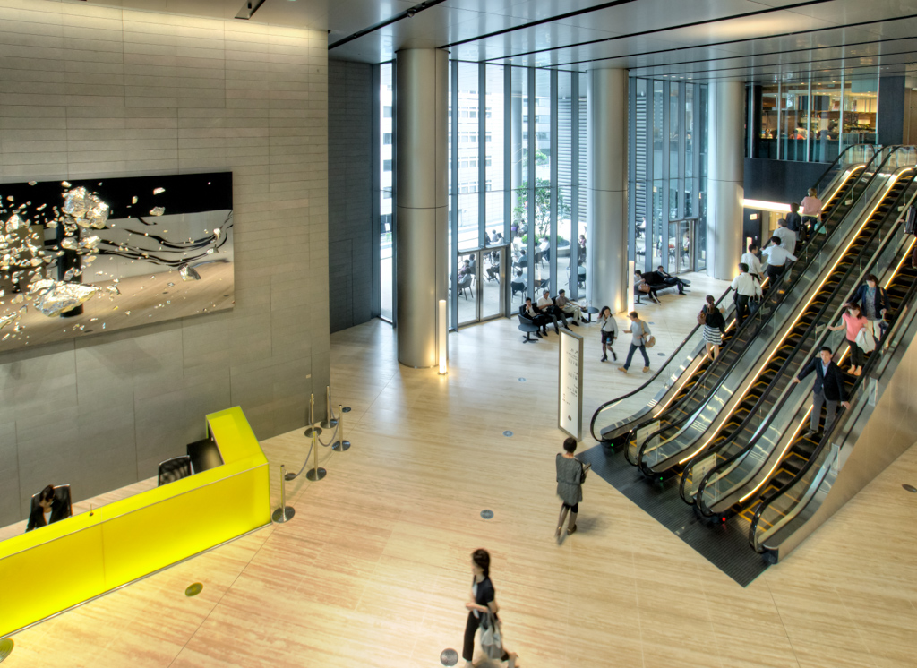 Inerior of Toranomon Hills (虎ノ門ヒルズの内観)