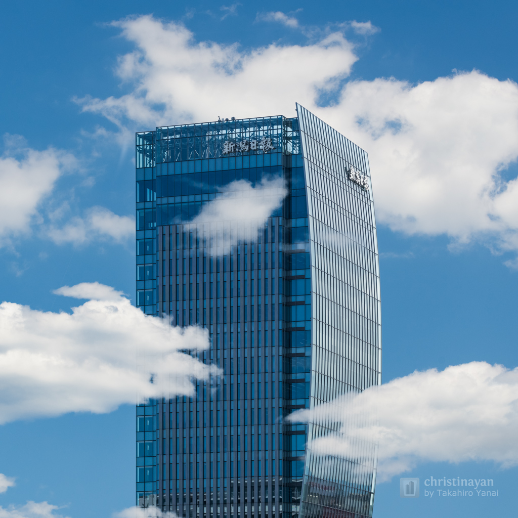Niigata Nippo Media Ship as cloudheaven (新潟日報メディアシップ)