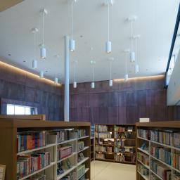 Indoor view of Matsubara City Library (読書の森)