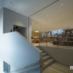 Indoor view of Matsubara City Library (読書の森)