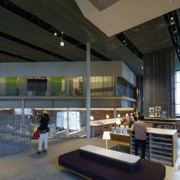 Indoor view of Matsubara City Library (読書の森)
