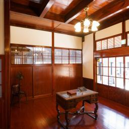 Indoor view of Fukunishi Honten (福西本店)