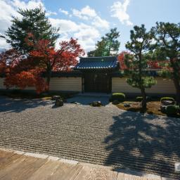 Exterior view of Tohjiin Temple (等持院)