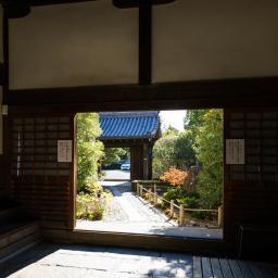 Indoor view of Tohjiin Temple (等持院)
