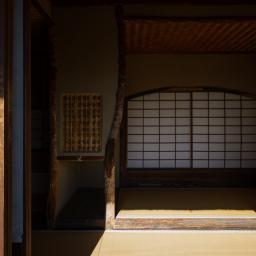 Indoor view of Tohjiin Temple, Seirentei (等持院　清漣亭)