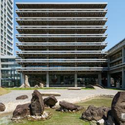 Exterior view of Kagawa Prefectural Government Office, East Building (香川県庁舎　東館)