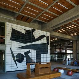 Indoor view of Kagawa Prefectural Government Office, East Building (香川県庁舎　東館)