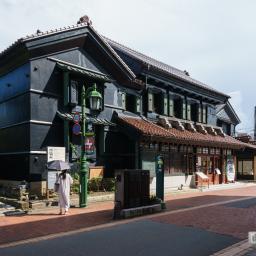 Exterior view of Fukunishi Honten (福西本店)