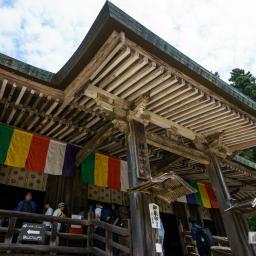Exterior view of Rissyakuji Temple (宝珠山　阿所川院　立石寺)