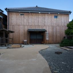 Exterior view of Nishiyama Shuzo, Koden (西山酒造場　鼓傳)
