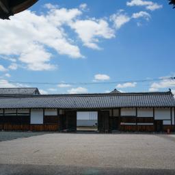 Exterior view of Kaibara Jinya Ato (柏原藩陣屋跡)
