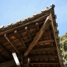 Exterior view of Manganji Temple (満願寺)