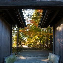 Exterior view of Tada Shrine (多田神社)